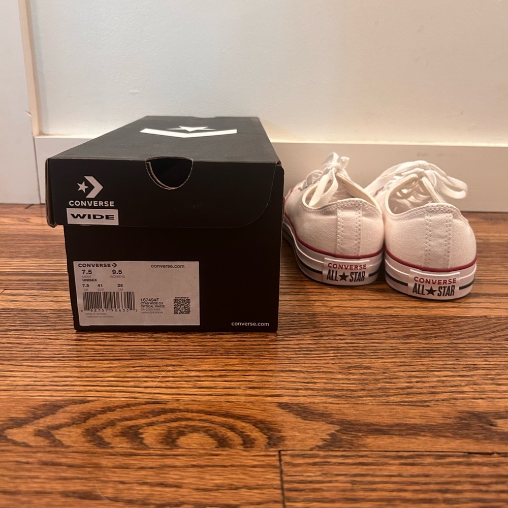 NEW Converse Chuck Taylor Allstars - Picture 3 of 5
